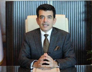 المالك يلقي المحاضرة الافتتاحية لسلسلة حديث الخميس بجامعة محمد الخامس